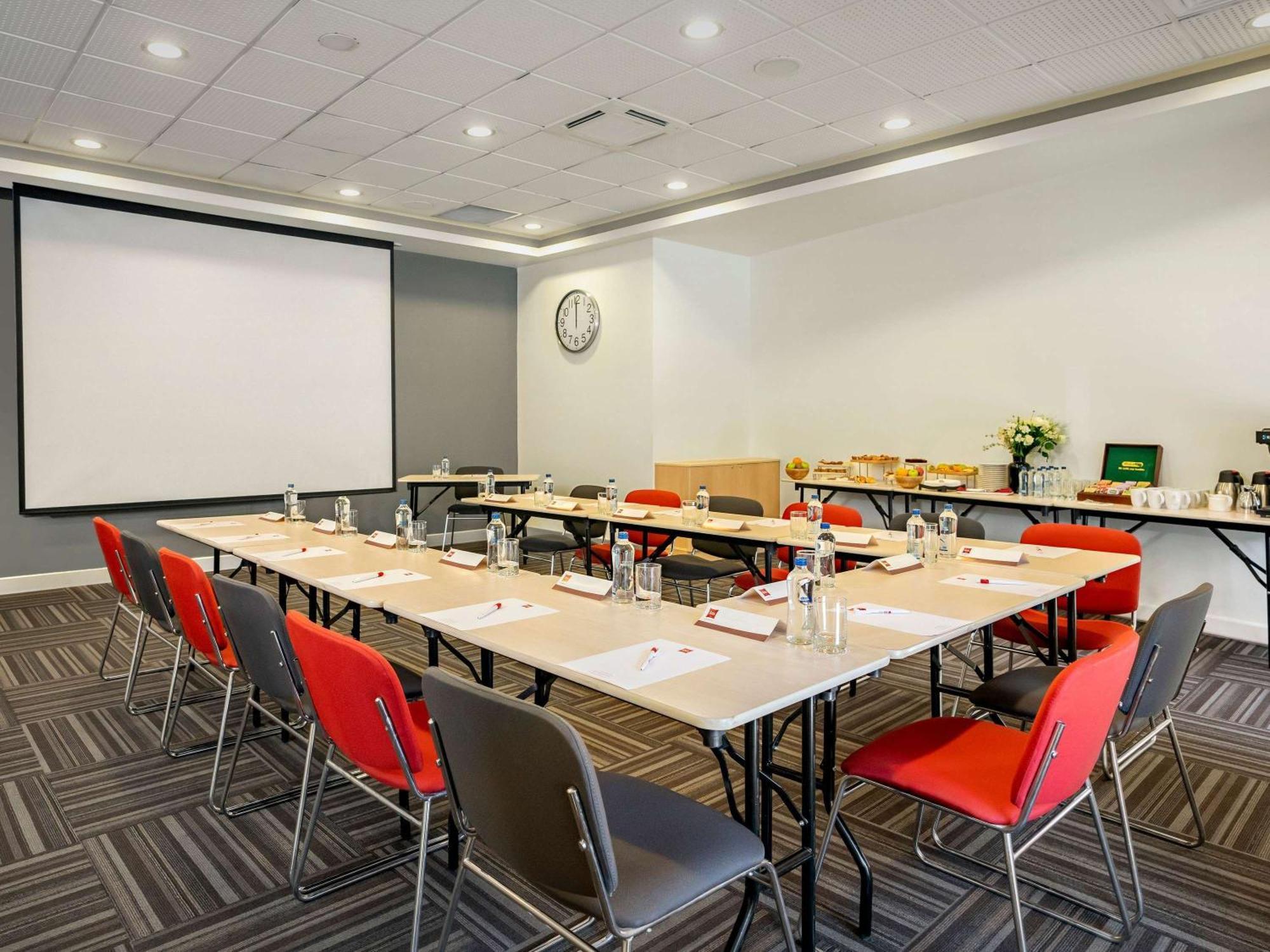 Ibis Alsancak 3* Izmir