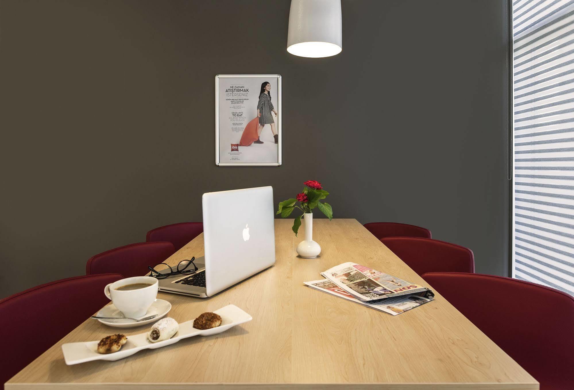 Ibis Alsancak